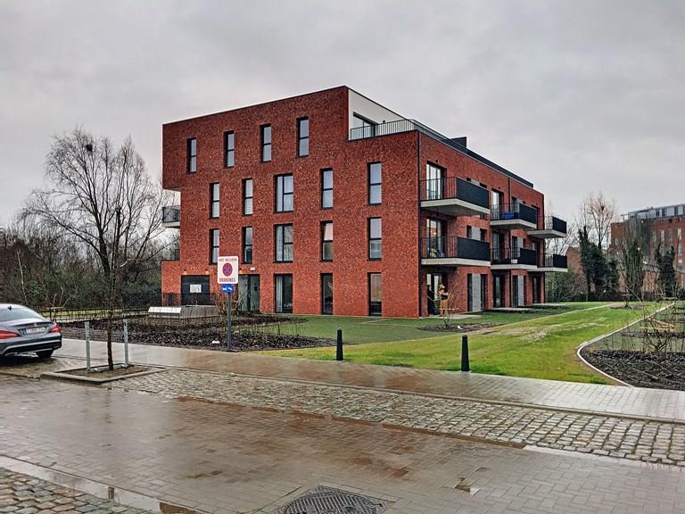 Bekijk alle afbeeldingen van Zenfactory en meer