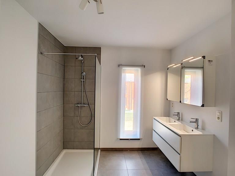 Bekijk alle afbeeldingen van Bloesemhof en meer